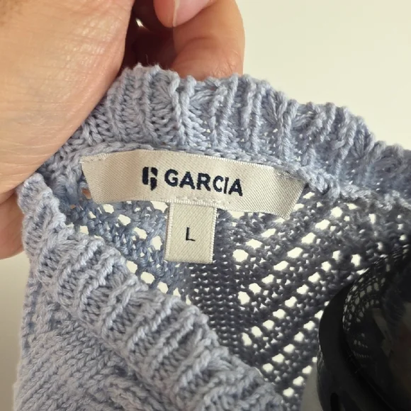 Garcia Knit Button Front Vest – Light Blue Pointelle – Size L - Picture 4 of 8